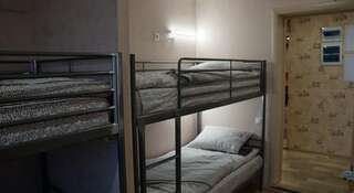 Гостиница Хостел Обской Обь Двухъярусная кровать в общем номере для женщин (до 4 взрослых)-2